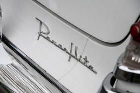 De Soto Fireflite Convertible (1955) – beinahe überflüssiger Hinweis: 95 Prozent aller De Soto wurden 1955 mit Automatikgetriebe ausgerüstet