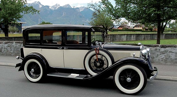 De Soto Six Sedan (1930) - angeboten an der DolderClassics-Auktion der Oldtimer Galerie Toffen vom 10. Juni 2012