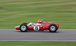 Bild: De Tomaso-Alfa Romeo (1961) - im Rennen um die Gordon Trophy am Goodwood Revival 2013