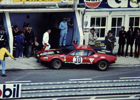 De Tomaso Pantera (1972) mit Startnummer #30 in Le Mans 1972 - Escuderia Montjuich mit José Juncadella und Fernando de Baviera