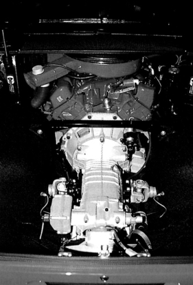 De Tomaso Pantera (1975) - Der Motor ist gut zugänglich, nachdem die Abdeckung entfernt worden ist