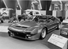 De Tomaso Pantera (1980) - noch wuchtiger mit neuem Bugspoiler und Kotflügelverbreiterungen - Genfer Autosalon 1980