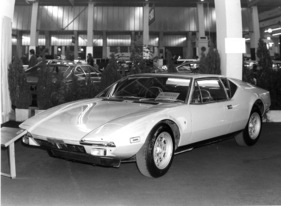 De Tomaso Pantera L - preisgünstigste Variante des Mittelmotor-Coupés - am Genfer Automobilsalon 1974