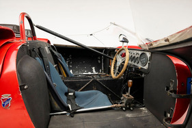 De Tomaso Sport 5000 Spyder Fantuzzi (1965) – Auch der Innenraum zeigt viel Patina