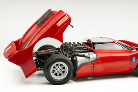 De Tomaso Sport 5000 Spyder Fantuzzi (1965) – Freier Blick auf die Eingeweide