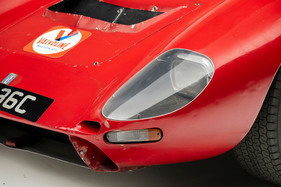 De Tomaso Sport 5000 Spyder Fantuzzi (1965) – vollständige Beleuchtung
