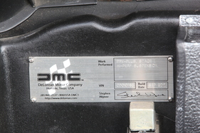 DeLorean DMC-12 (1981) - Hinweis auf die Motor-Optimierung