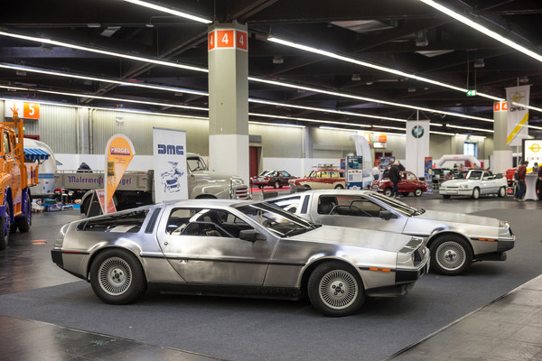 Bild: DeLorean DMC-12 (1981) – Retro Classics Bavaria 2021