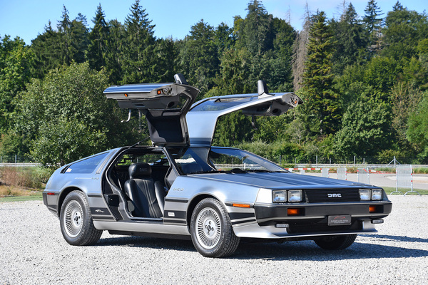 DeLorean DMC-12 (1981) - offered as lot 154 at the Oldtimer Galerie Toffen auction on October 16, 2021