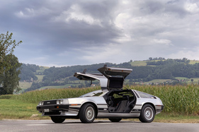 DeLorean DMC-12 (1981) - offered as lot 154 at the Oldtimer Galerie Toffen auction on October 16, 2021
