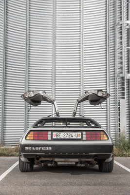 DeLorean DMC-12 (1981) - mit den richtigen Dämpfern bleiben die Türen oben
