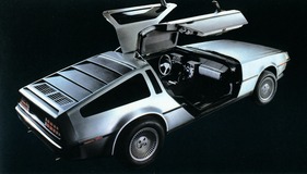 DeLorean DMC-12 (1982) - Aufnahme aus dem Verkaufsprospekt von 1982 DeLorean DMC-12 (1982) - Aufnahme aus dem Verkaufsprospekt von 1982