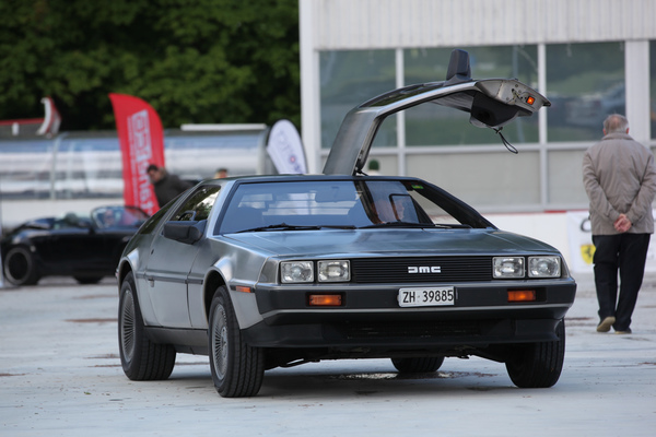 DeLorean DMC 12 (1983) - handgeschaltetes Coupé mit Edelstahlkarosserie - Dolder Classics Mai 2019