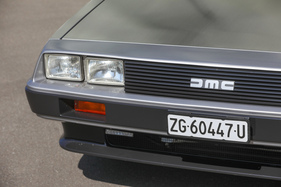 DeLorean DMC-12 "Manufaktur Marton" (1982) - das "DMC" steht für "DeLorean Motor Company"