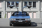 DeLorean DMC-12 "Manufaktur Marton" (1982) - die Flügeltüren werden von Gasdruck-Dämpfern oben gehalten