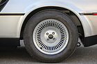 DeLorean DMC-12 "Manufaktur Marton" (1982) - steht immer noch auf originalen Alurädern von damals
