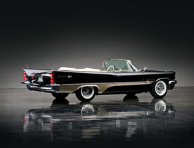 DeSoto Adventurer Convertible (1957) - angeboten als Lot 160 an der RM Auction "Don Davis Collection" am 27. April 2013