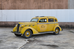 DeSoto S-1 Airstream Custom New York Taxi (1936) - als Lot 09 angeboten an der Gooding & Co Mark Smith Collection Versteigerung am 7. April 2023