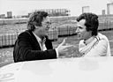 Bild: Deal perfekt - Renault-Sportchef Rolf Schmidt, R5 Cup- Pate Glemser 1975