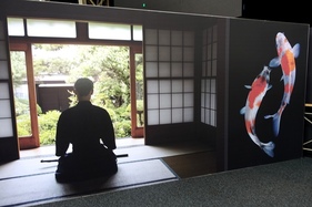 Dekoration – Sonderausstellung "Big in Japan" in der Autoworld Brüssel