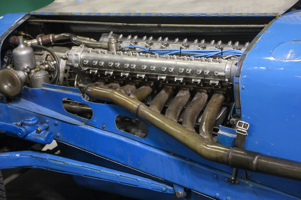 Delage 15 S8 (1937) - einer von zwei gebauten Wagen, gefahren von Prince Bira - Rétromobile Paris 2024