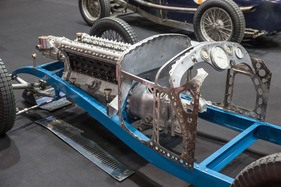 Delage 1500 8 Zylinder (1927) - herrlich geschwungenes Chassis - Rétromobile Paris 2017