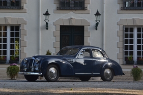 Delage D6 Autobineau (1961) - als Lot 221 angeboten in der Versteigerung Artcurial Sur Les Champs (7) 2014