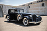 Delage D8-100 Coupé Chauffeur (1937) - als Lot 103 an der RM/Sotheby's Monterey Versteigerung am 18. August 2022 (© Darin Schnabel - Courtesy RM/Sotheby's, 2022) Delage D8-100 Coupé Chauffeur (1937) - als Lot 103 an der RM/Sotheby's Monterey Versteigerung am 18. August 2022 (© Darin Schnabel - Courtesy RM/Sotheby's, 2022)