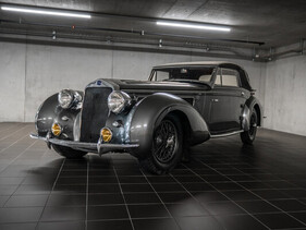 Delage D8-120 Chapron Cabriolet (1938) - angeboten von Bonhams am 30. Januar 2026 in Paris Delage D8-120 Chapron Cabriolet (1938) - angeboten von Bonhams am 30. Januar 2026 in Paris