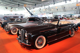 Delahaye 135 (1951) - eines der letzten Cabriolets der Chassisbaureihe 135, karossiert von Chapron - an der Retro Classics Stuttgart 2013)