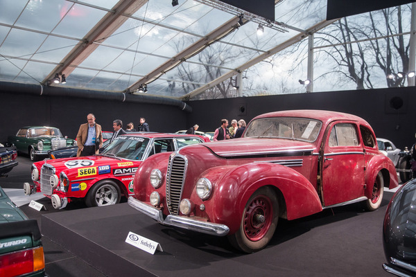 Delahaye 135 Coach Chapron (1949) - als Lot 121 versteigert durch RM/Sotheby's in Paris am 5. Februar 2020