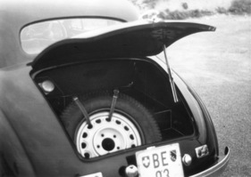 Delahaye 135 M (1949) - Kofferraum und Ersatzrad eines Testwagens