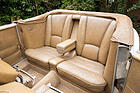 Delahaye 135 MS Cabriolet Köng (1946) – Modern: Rückbank mit Einzelsitzen und klappbarer Armlehne