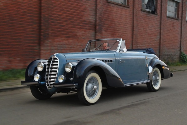 Image: Delahaye 135M Cabriolet (1949) - offered as lot 360 at the auction "Les Grandes Marques du Monde au Grand Palais" by Bonhams on February 6, 2014
