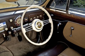 Delahaye 135M Cabriolet Letourneur et Marchand (1950) - angeboten als Lot 310 an der Versteigerung von RM Auctions in Monaco am 12. Mai 2012