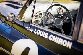 Delahaye 175 S Coach (1950) – Amerikanisch: rahmenloses Ausstellfenster und winziger Rückspiegel