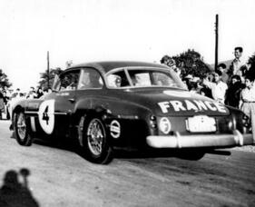 Delahaye 175 S Coach (1950) – Carrera Panamericana 1951: eines der wenigen Fotos von Startnummer 4 vor der Disqualifikation, gefahren von Louis Chiron und André Mariotti
