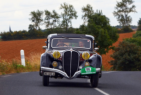 Delahaye () an der RAID Suisse-Paris 2016