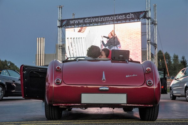 Den Film im alten Auto geniessen - eine ganz neue Erfahrung