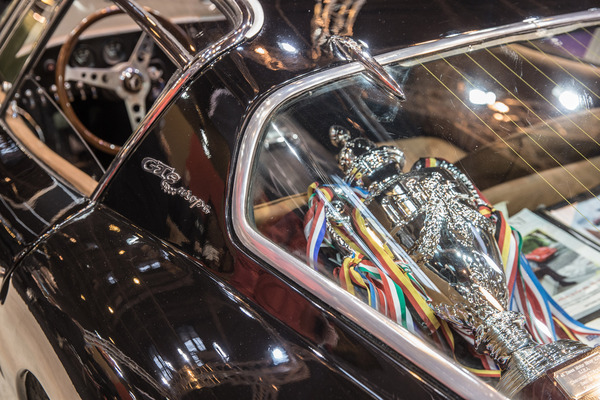 Denn vielleicht gibt es ja auch bald einen Pokal für's edle Blech,