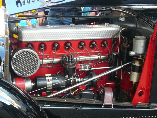 The 3.8-liter eight-cylinder engine of the MB Type 380 delivers 90 hp, or 120 hp when the supercharger is switched on - RAID Concours d'Elégance in Basel on August 27, 2014