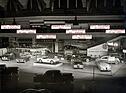 Der BMW-Stand an der IAA Frankfurt 1955 (mit Beschriftungen zu den ausgestellten Fahrzeugmodellen)