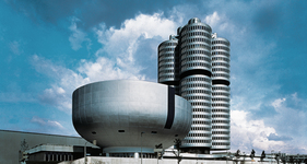 Der BMW "Vierzylinder" - ein Wahrzeichen von München