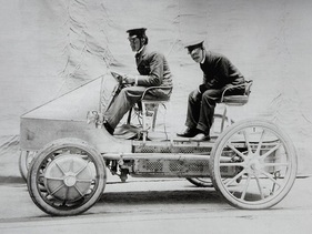 Der Bergrennwagen Der Bergrennwagen