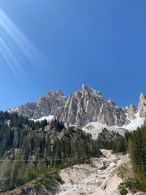 Der Blick auf die Stoppuhr ist bei einer Gleichmässigkeits-Rallye leider wichtiger als der Blick auf die Landschaft – Coppa delle Alpi 2024