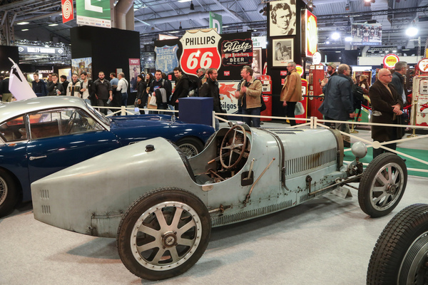 Der Bugatti Typ 35, gebaut von Gilles Fournier, konnte verkauft werden - Artcurial Rétromobile Versteigerung 2024