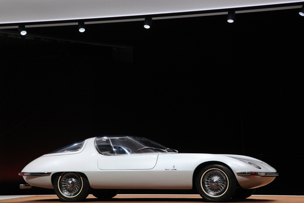 Bild: Der Chevrolet Corvair Testudo von Bertone aus dem Jahr 1962/63 - gezeichnet vom jungen Giorgetto Giugiaro - Grand Basel Preview 2017