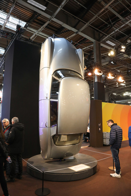 Bild Der Citroën DS als Skulptur – Rétromobile Paris 2025