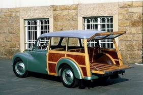 Der DKW Universal F89 S, auch Woody genannt, ist eine der Hauptattraktionen am Audi Stand auf der Techno Classica in Essen. (1950)