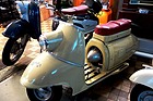 Der Faka Motorroller sieht aus wie mit einer Turbine bestückt, ist aber keine